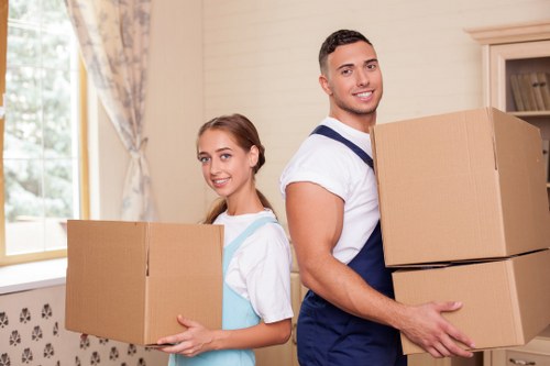 Practical man and van booking for Stockwell residential and business moves
